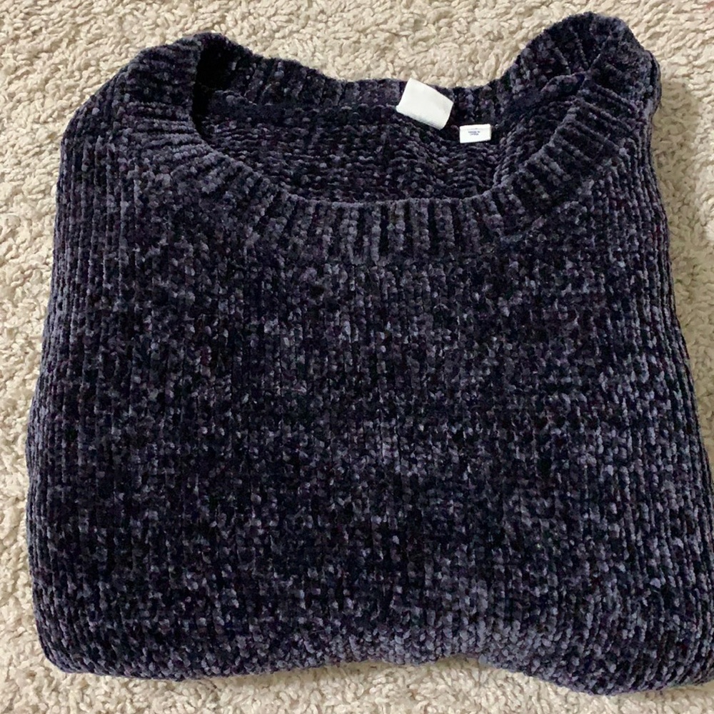 Dark navy/gray cashmere knitted sweater